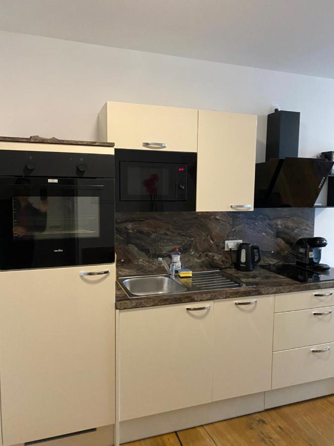 Modern Apartment With Balcony Near City Center Viena Exterior foto